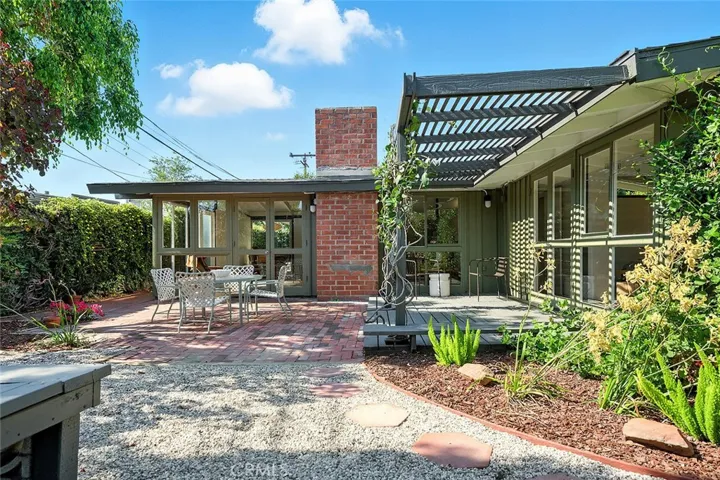 7108 E Mezzanine Way, Long Beach, California 90808