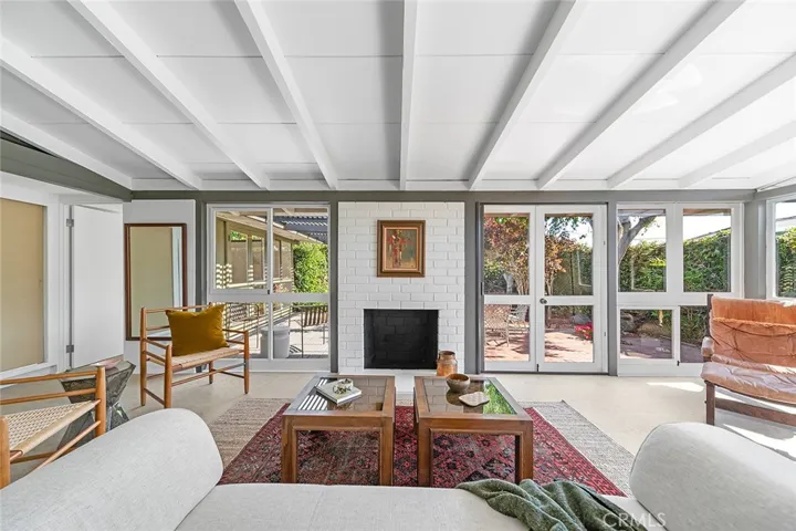 7108 E Mezzanine Way, Long Beach, California 90808