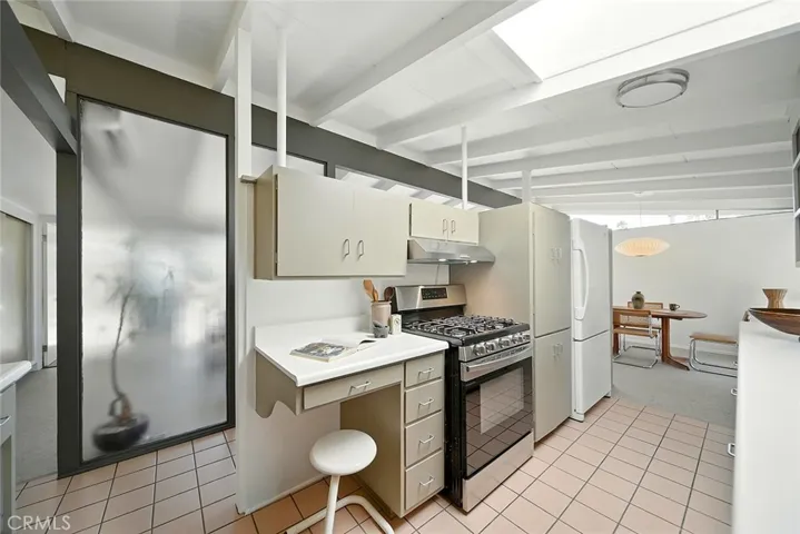 7108 E Mezzanine Way, Long Beach, California 90808