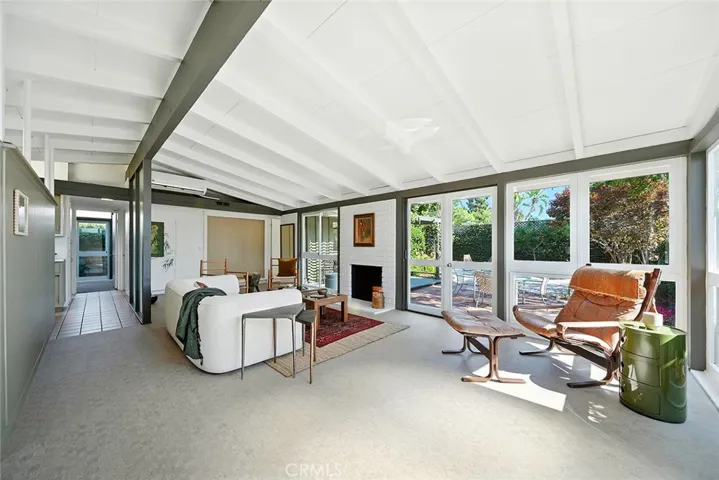 7108 E Mezzanine Way, Long Beach, California 90808