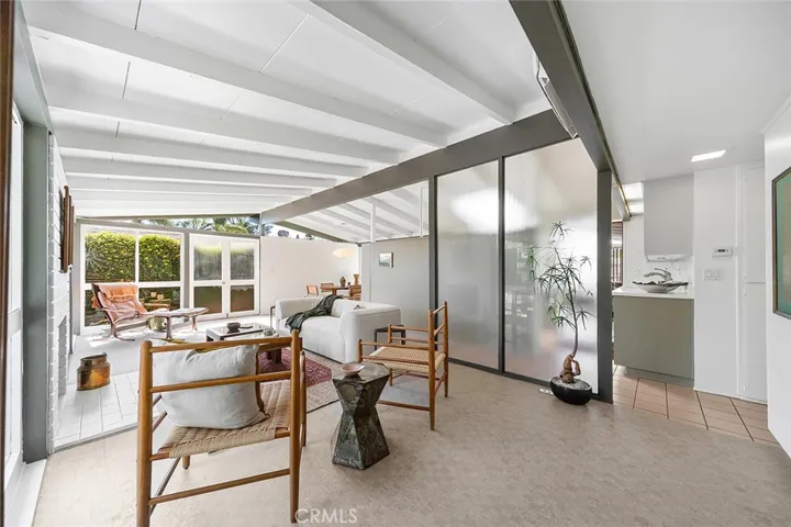 7108 E Mezzanine Way, Long Beach, California 90808