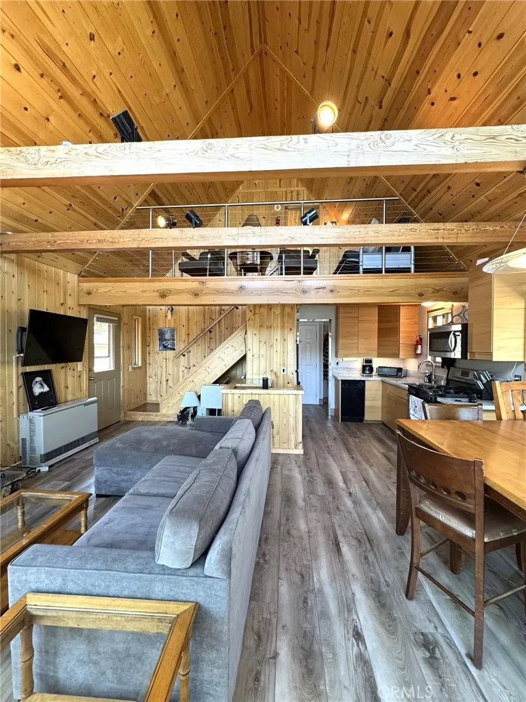 38532 N Shore Drive, Fawnskin, California 92333 home-pic-27
