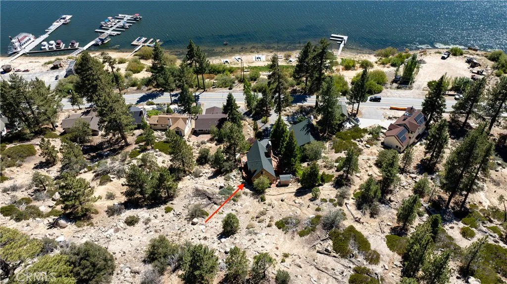 38532 N Shore Drive, Fawnskin, California 92333 home-pic-2