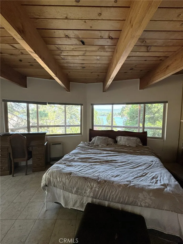 38532 N Shore Drive, Fawnskin, California 92333 home-pic-43