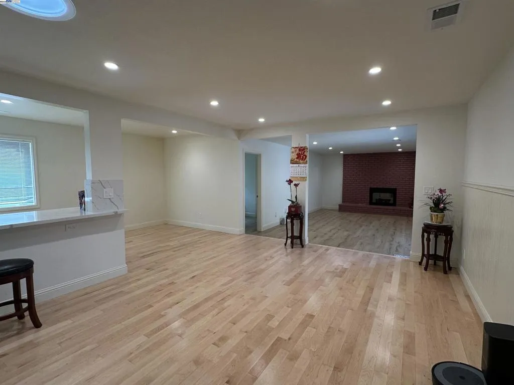 1631 Via Ventana, San Lorenzo, California 94580 home-pic-5