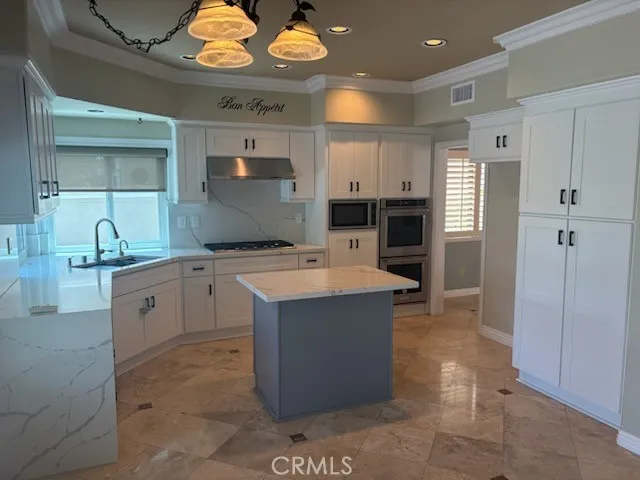 16 Somerset, Rancho Santa Margarita, California 92679
