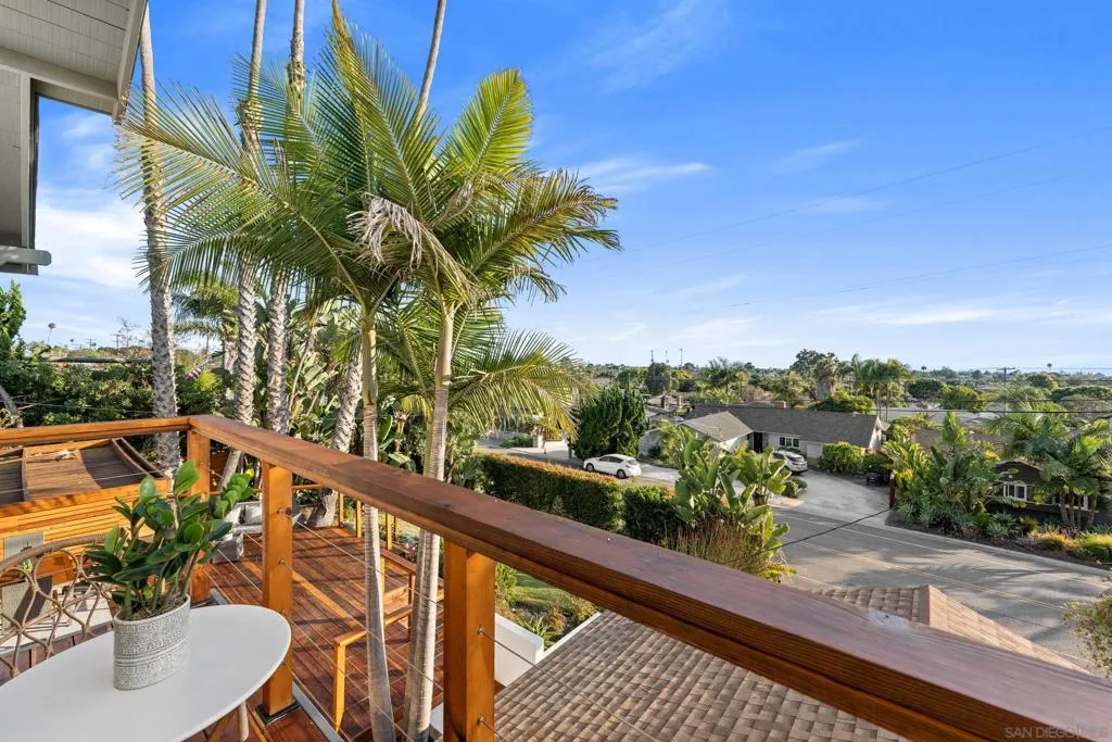 3306 Donna Dr, Carlsbad, California 92008 home-pic-25