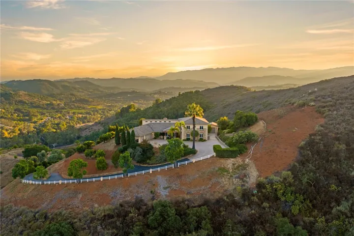 45250 Tomasito Circle, Temecula, California 92590
