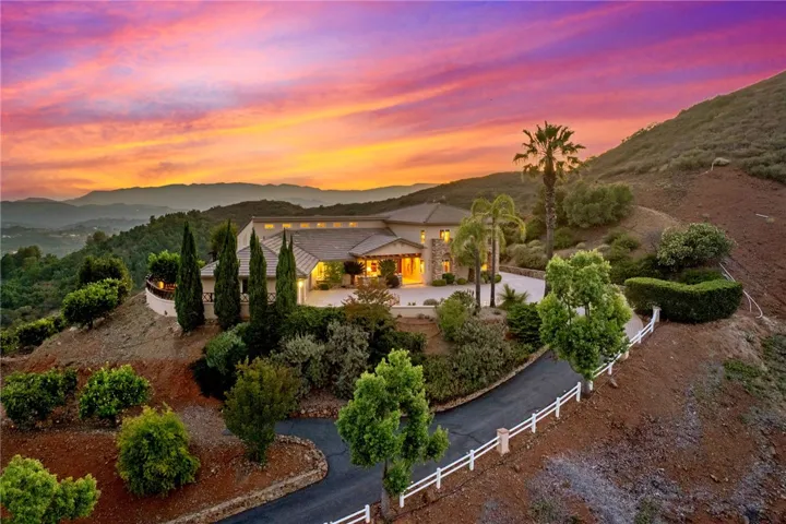45250 Tomasito Circle, Temecula, California 92590