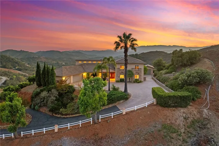45250 Tomasito Circle, Temecula, California 92590