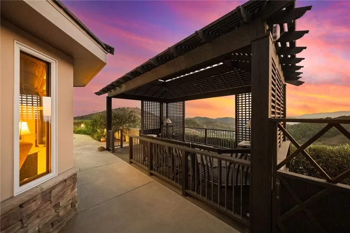45250 Tomasito Circle, Temecula, California 92590