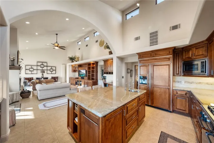 45250 Tomasito Circle, Temecula, California 92590