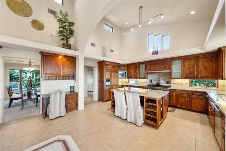 45250 Tomasito Circle, Temecula, California 92590