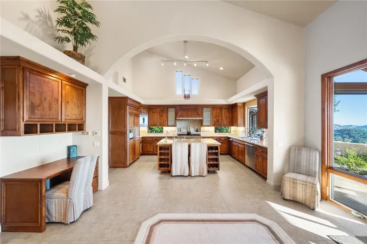45250 Tomasito Circle, Temecula, California 92590
