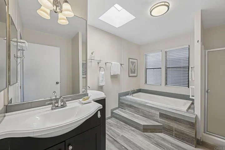 631 Via Costa Rica, Vista, California 92081
