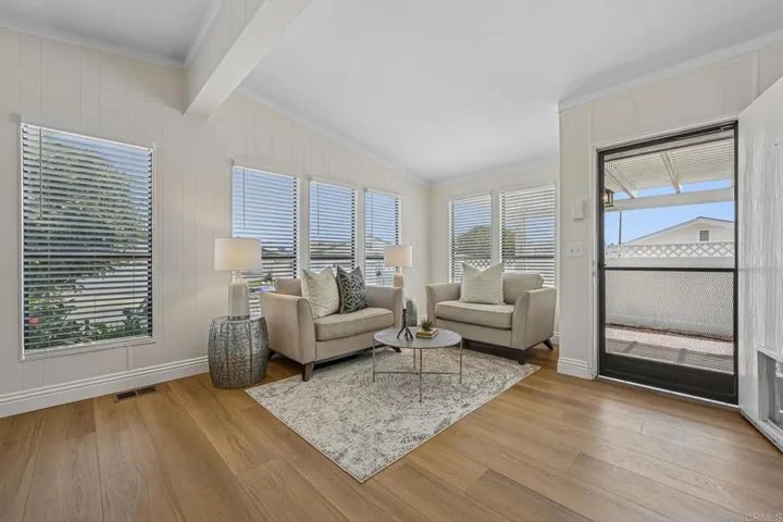 631 Via Costa Rica, Vista, California 92081