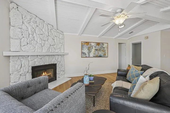 631 Via Costa Rica, Vista, California 92081