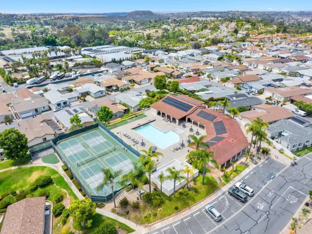 631 Via Costa Rica, Vista, California 92081