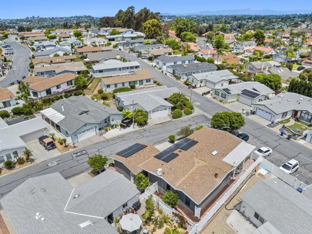 631 Via Costa Rica, Vista, California 92081