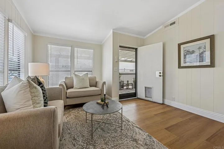 631 Via Costa Rica, Vista, California 92081