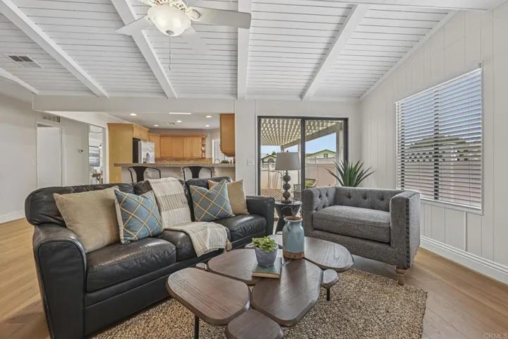 631 Via Costa Rica, Vista, California 92081