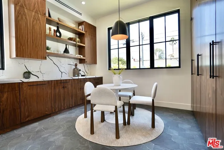 1441 S Oakhurst Drive, Los Angeles, California 90035