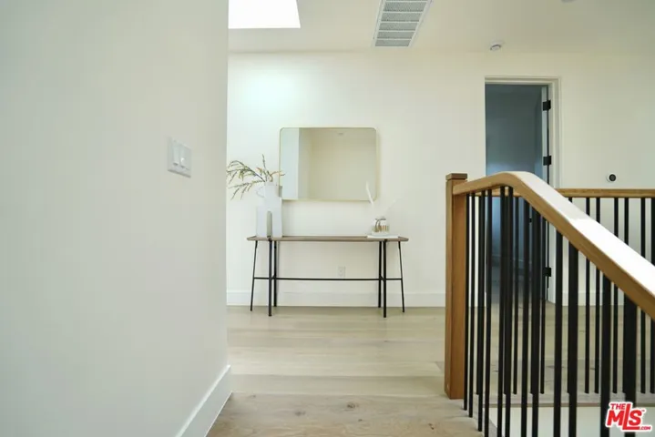 1441 S Oakhurst Drive, Los Angeles, California 90035