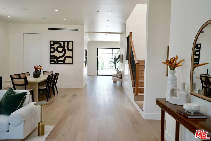 1441 S Oakhurst Drive, Los Angeles, California 90035