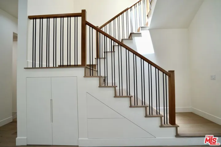 1441 S Oakhurst Drive, Los Angeles, California 90035