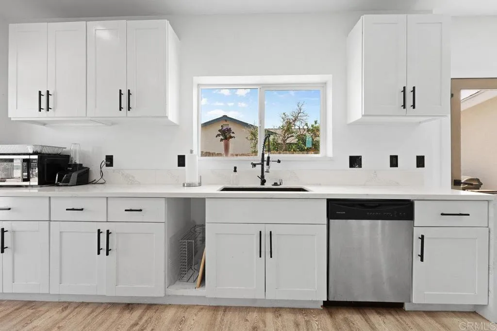 12953 Carriage Rd, Poway, California 92064 home-pic-9