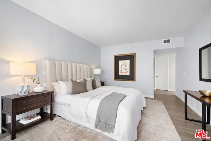 320 N Maple Drive 507, Beverly Hills, California 90210