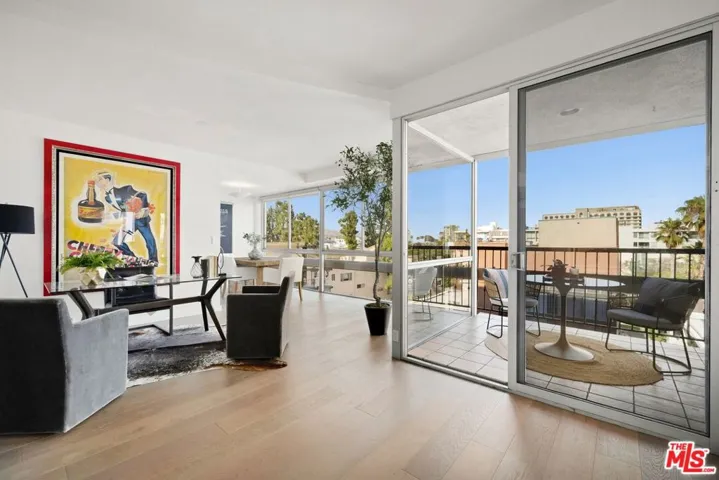 320 N Maple Drive 507, Beverly Hills, California 90210