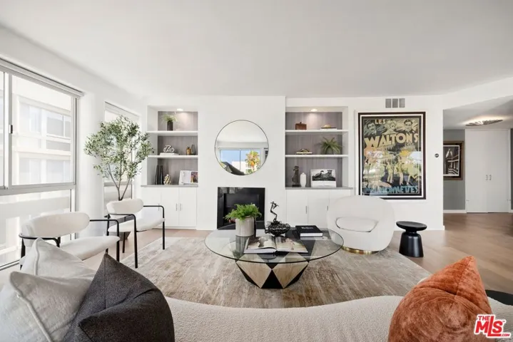 320 N Maple Drive 507, Beverly Hills, California 90210
