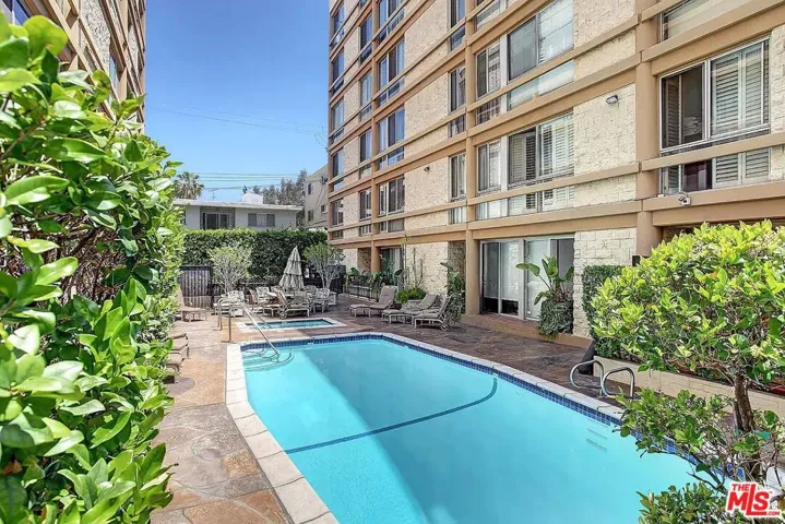 320 N Maple Drive 507, Beverly Hills, California 90210