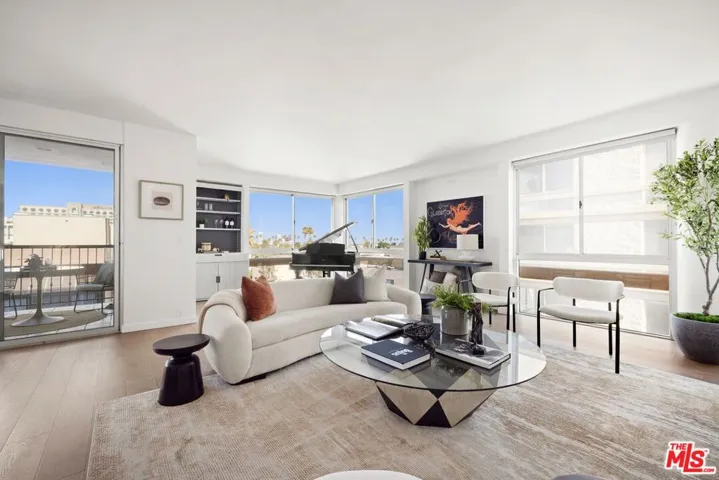 320 N Maple Drive 507, Beverly Hills, California 90210
