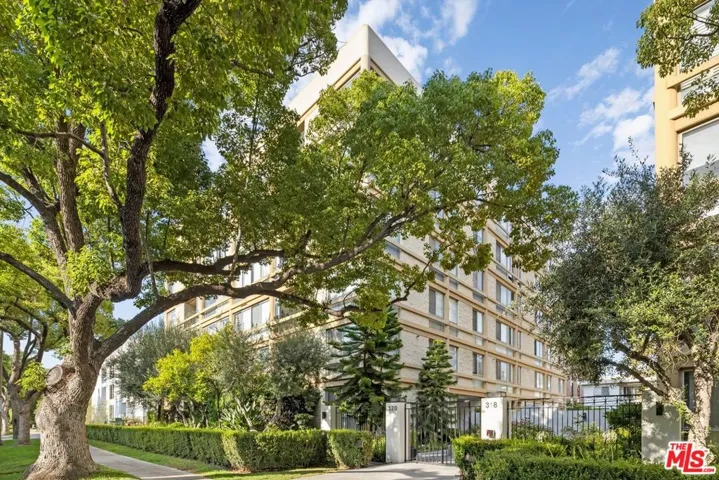 320 N Maple Drive 507, Beverly Hills, California 90210