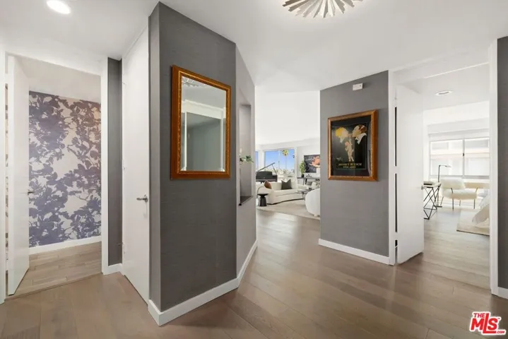 320 N Maple Drive 507, Beverly Hills, California 90210