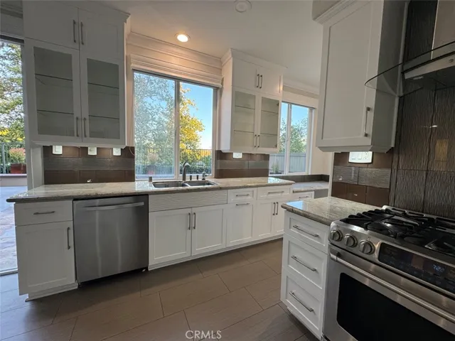 10 Pickering Circle, Ladera Ranch, California 92694