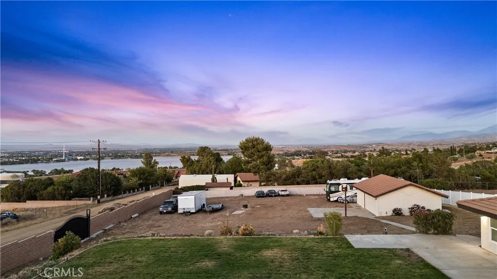 354 Westlake Drive, Palmdale, California 93551 home-pic-1