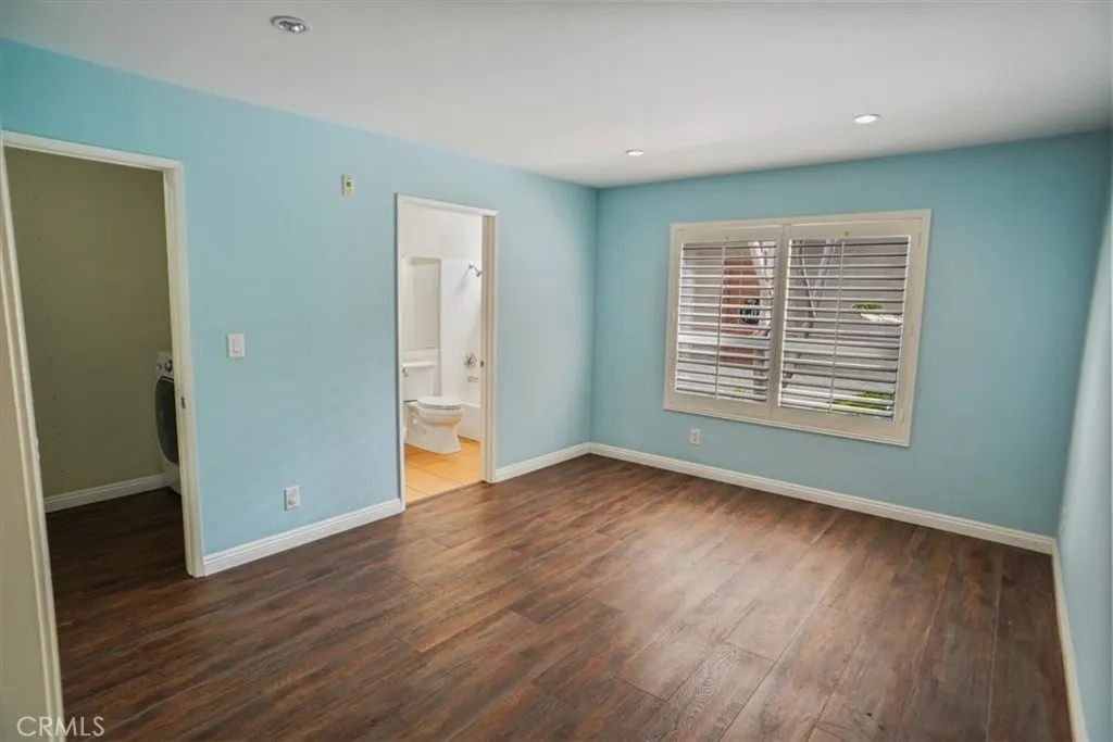 11230 Peach Grove Street 206, North Hollywood, California 91601 home-pic-7