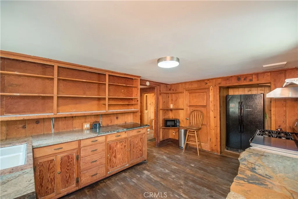 2599 Huntington Drive, Upland, California 91786 home-pic-18