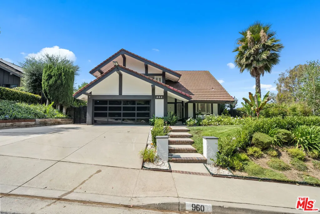 960 Calle Frondosa, San Dimas, California 91773, 3 Bedrooms Bedrooms, ,3 BathroomsBathrooms,Residential,For Sale,Calle Frondosa,25567309