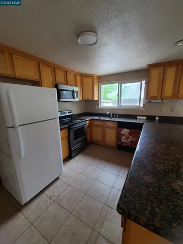 1989 Shea Dr, Pinole, California 94564
