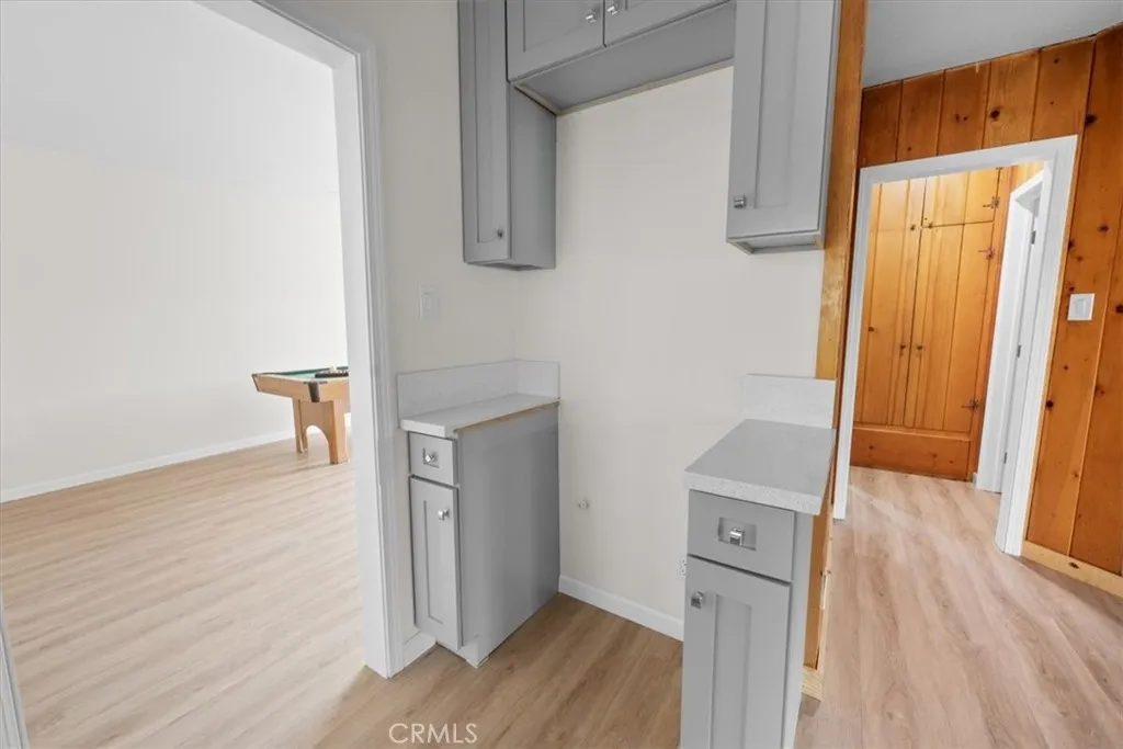 345 W Fairway Boulevard, Big Bear City, California 92314 home-pic-7