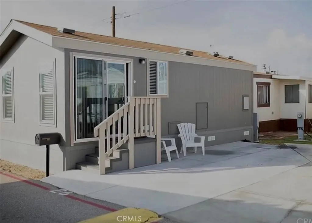 19548 E Cypress 26, Covina, California 91724, 2 Bedrooms Bedrooms, ,1 BathroomBathrooms,Residential,For Sale,E Cypress,DW25162529