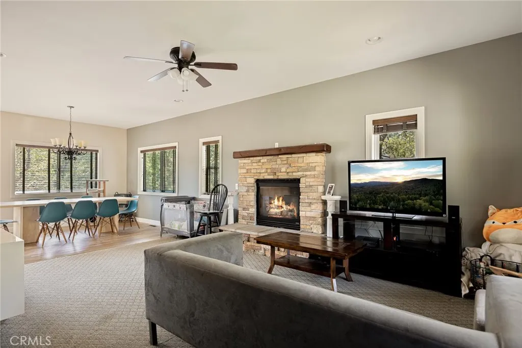 1509 Krause Lane, Lake Arrowhead, California 92352 home-pic-17