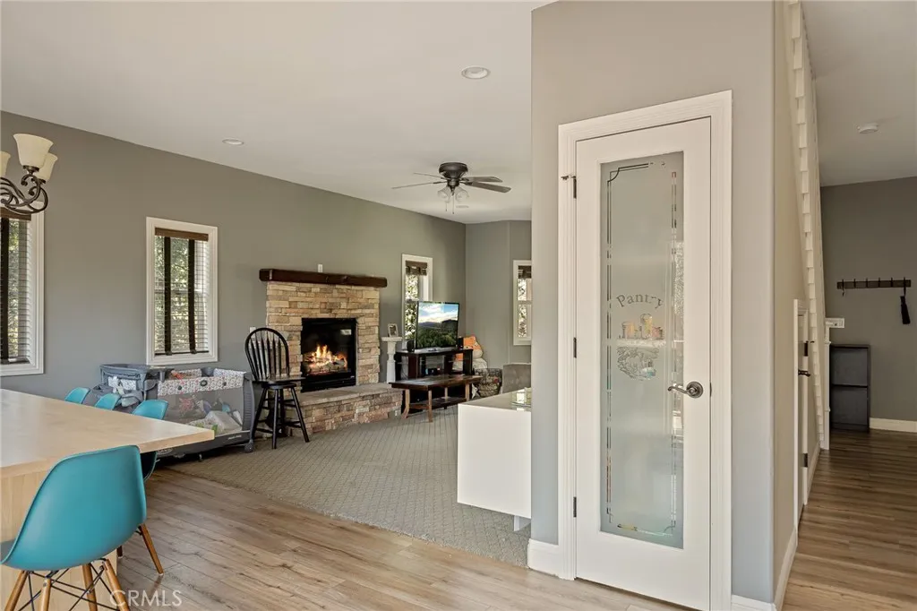 1509 Krause Lane, Lake Arrowhead, California 92352 home-pic-6