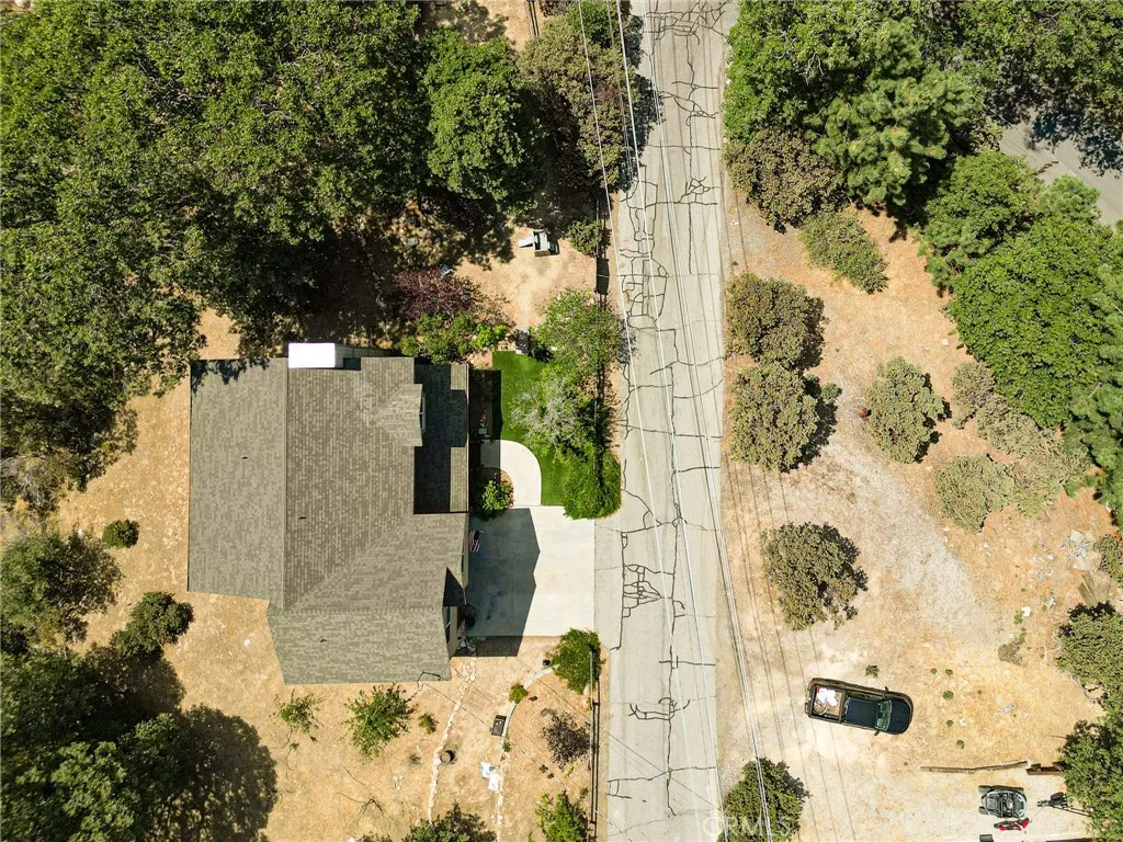 1509 Krause Lane, Lake Arrowhead, California 92352 home-pic-1