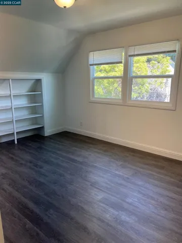 2361 E 29th St, Oakland, California 94606