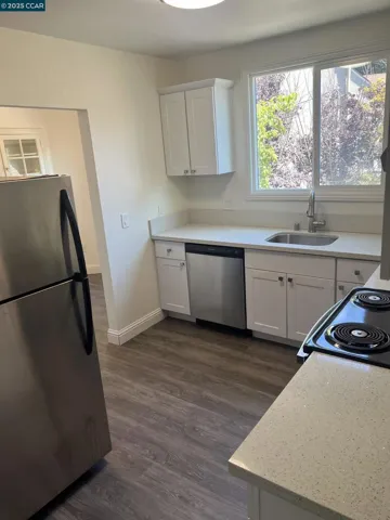 2361 E 29th St, Oakland, California 94606